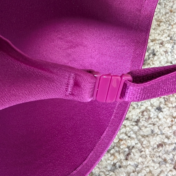 Victoria's Secret So Obsessed Wireless Push-up Bra 32D - Picture 7 of 10
